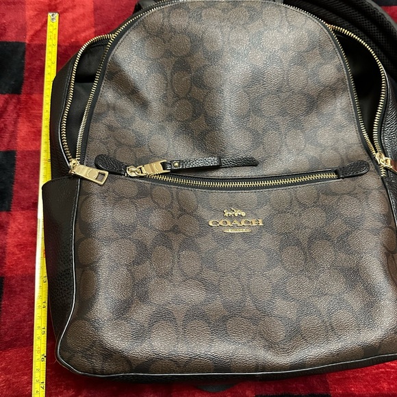 Coach Large Court Backpack Signature Canvas - Picture 2 of 5